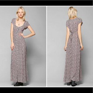 Urban Outfitters Kimchi Blue Georgina button down maxi dress. Size S.
